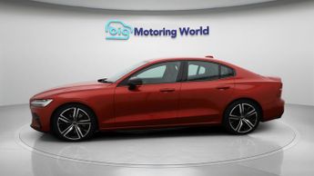 Volvo S60 T5 R-DESIGN EDITION