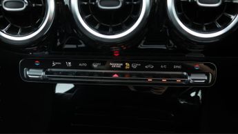 Mercedes-Benz CLA CLA 200 AMG LINE