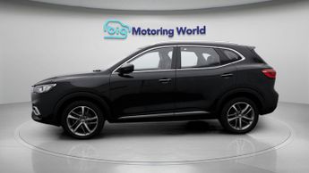 MG MG HS EXCLUSIVE