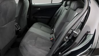 Lexus UX 300E