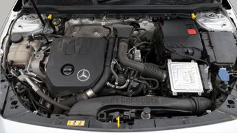 Mercedes-Benz CLA CLA 180 AMG LINE PREMIUM PLUS