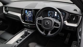 Volvo XC60 B5 R-DESIGN AWD