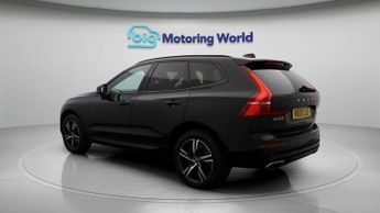 Volvo XC60 B5 R-DESIGN AWD
