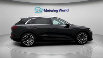 Audi e-tron QUATTRO S LINE