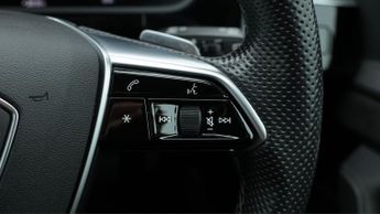 Audi e-tron QUATTRO S LINE