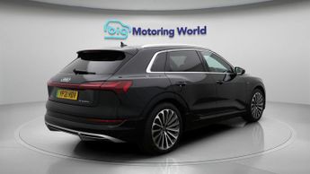 Audi e-tron QUATTRO S LINE