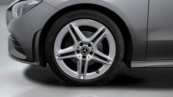 Mercedes-Benz CLA CLA 180 AMG LINE