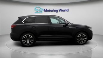 Volkswagen Touareg V6 R-LINE TECH TDI