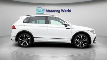 Volkswagen Tiguan R-LINE TSI DSG