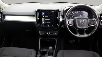 Volvo XC40 D3 MOMENTUM