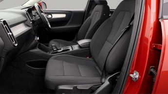 Volvo XC40 D3 MOMENTUM