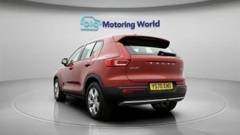 Volvo XC40 D3 MOMENTUM