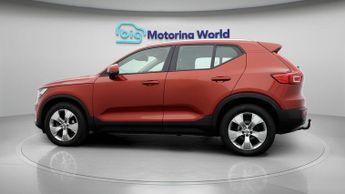 Volvo XC40 D3 MOMENTUM