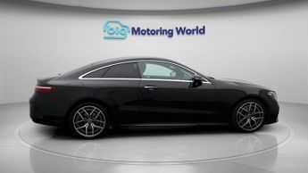 Mercedes E Class E 220 D AMG LINE PREMIUM