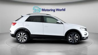 Volkswagen T-Roc ACTIVE TSI EVO DSG