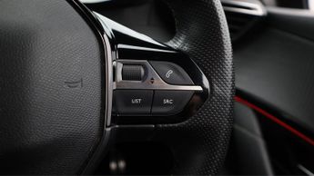 Peugeot E-208 GT