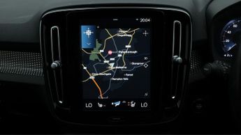 Volvo XC40 B4 R-DESIGN PRO AWD