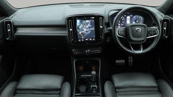 Volvo XC40 B4 R-DESIGN PRO AWD