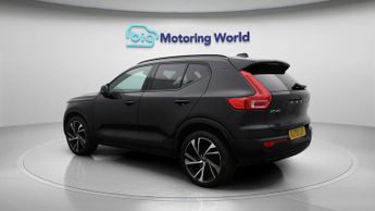 Volvo XC40 B4 R-DESIGN PRO AWD