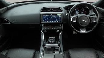 Jaguar XE LANDMARK