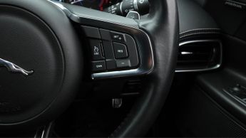 Jaguar XE LANDMARK