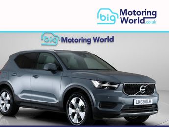 Volvo XC40 T4 MOMENTUM