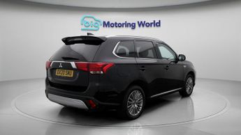 Mitsubishi Outlander PHEV DESIGN