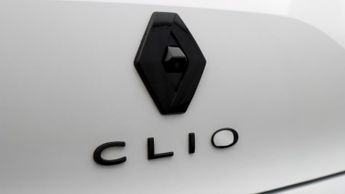 Renault Clio E-TECH ENGINEERED