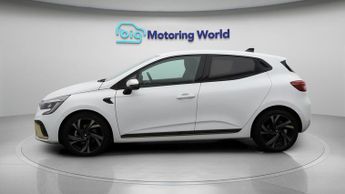 Renault Clio E-TECH ENGINEERED
