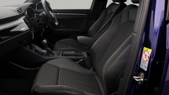 Audi Q3 TFSI E S LINE BLACK EDITION
