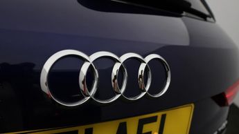Audi Q3 TFSI E S LINE BLACK EDITION
