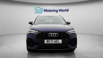 Audi Q3 TFSI E S LINE BLACK EDITION