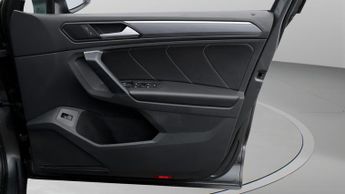 Volkswagen Tiguan R-LINE TECH TDI 4MOTION DSG