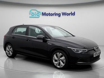 Volkswagen Golf STYLE TSI