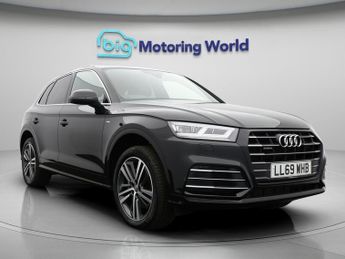 Audi Q5 TFSI E QUATTRO COMPETITION