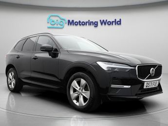 Volvo XC60 B5 MOMENTUM