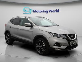 Nissan Qashqai DIG-T N-CONNECTA DCT