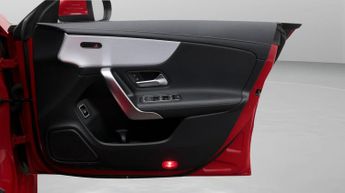 Mercedes-Benz CLA CLA 200 AMG LINE