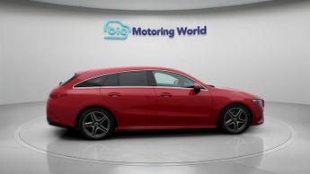 Mercedes-Benz CLA CLA 200 AMG LINE