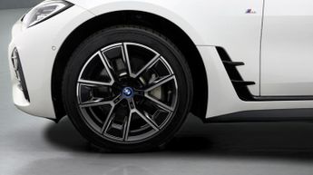 BMW i4 EDRIVE40 M SPORT