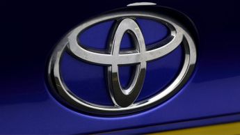 Toyota C-HR DYNAMIC AWD