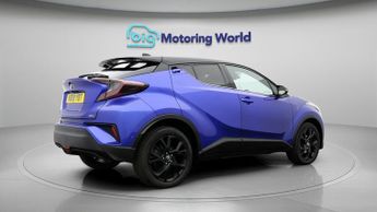 Toyota C-HR DYNAMIC AWD