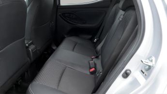 Toyota Yaris DYNAMIC