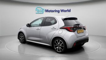 Toyota Yaris DYNAMIC