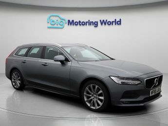 Volvo V90 T4 MOMENTUM PLUS