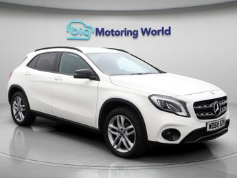 Mercedes GLA GLA 180 URBAN EDITION