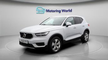 Volvo XC40 T3 MOMENTUM