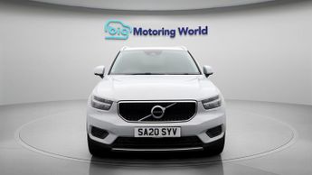 Volvo XC40 T3 MOMENTUM