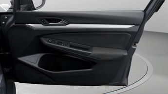 Volkswagen Golf LIFE ETSI DSG