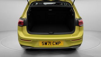 Volkswagen Golf STYLE ETSI DSG